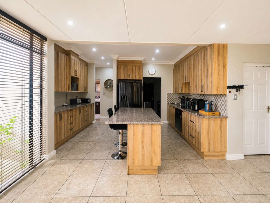 4 Bedroom Property for Sale in Wild Olive Estate Free State